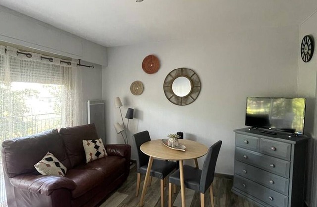 Studio renovated - Gréoux les bains en provence -residence les cèdre