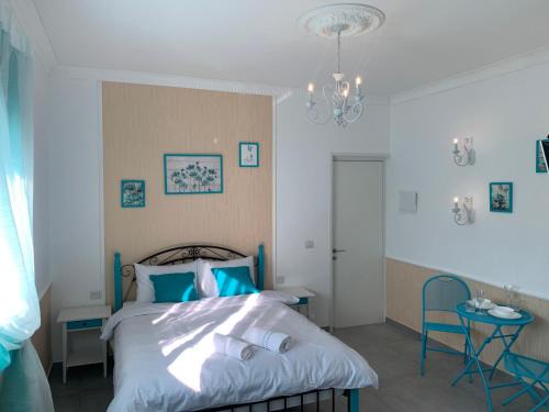 Studio room on the 2-nd floor