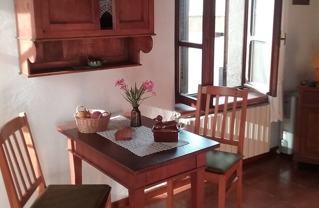 Studio with Balcony in an old town house, in a quiet and sunny