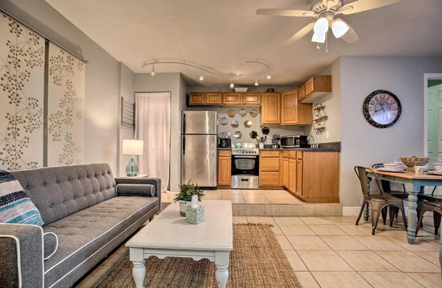 Studio with Private Patio about 9 Miles to Pompano Beach!