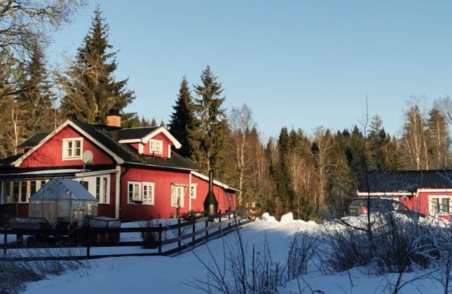 Stuga Mörtbäcken - Your time out in the wilderness near Norway