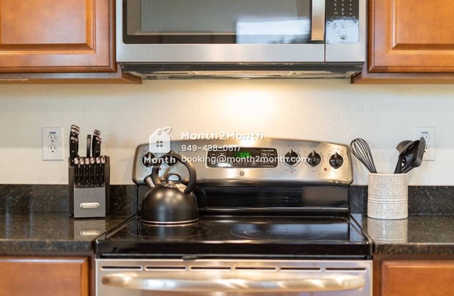 Stunner on West Straight Arrow #41700