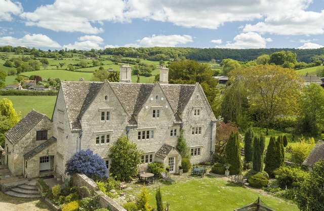 Stunning 16th Century Grade II Listed Farmhouse