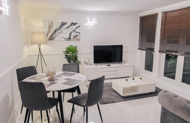 Stunning 2 bedroom apartment in Canary Wharf