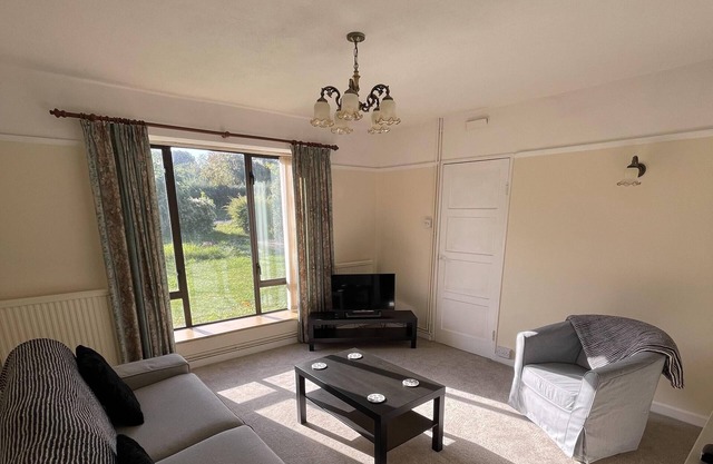 Stunning 3-Bed House in Newmarket