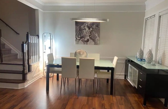 Stunning 3bd Townhome/Ballantynen