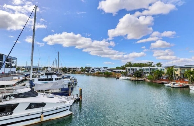 Stunning 3BR Bayview Waterfront Haven