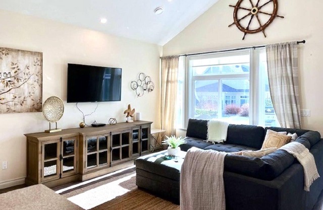 Stunning 4-Bedroom 2 Storey Retreat – Sleeps up to12