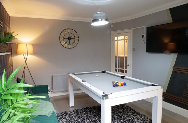 Stunning 5-Bed House in Liverpool! Great Location!