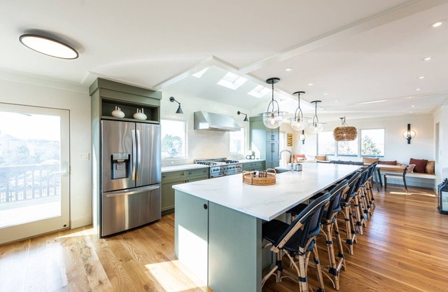 Stunning 5 BR Contemporary Beach Home. Heated Pool & tennis/pickle ball court.