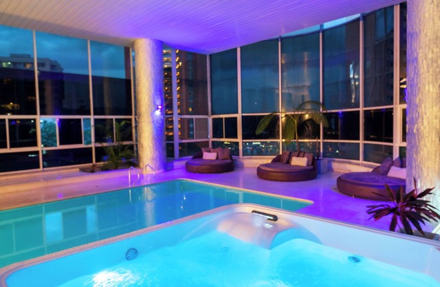 Stunning 9-BR PH with Spa, Concierge, Breakfast & WiFi in Medellín