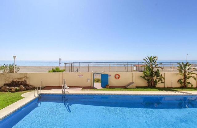 Stunning apartment in El Morche w/ Outdoor swimming pool, WiFi and 1 Bedrooms