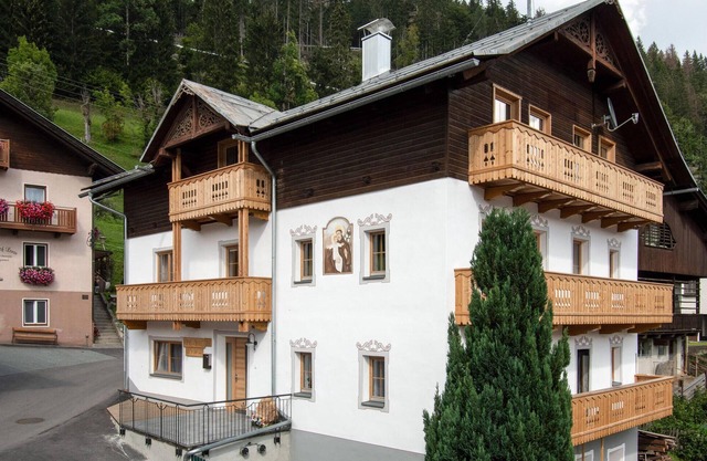 Stunning apartment in Liesing with WiFi