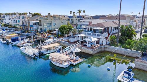 Stunning Bayfront Home w Epic Dock on Peninsula