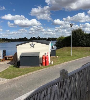 Stunning Clearwater Lake View Caravan