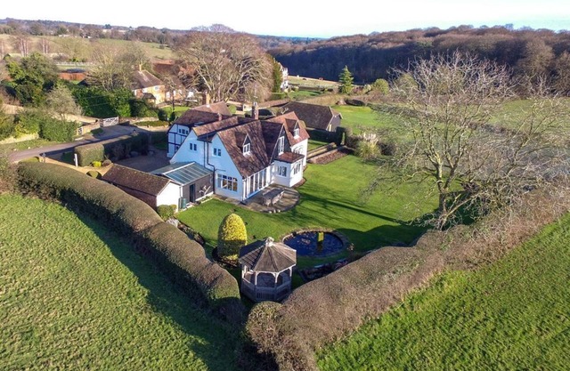 Stunning country house (Henley Regatta)