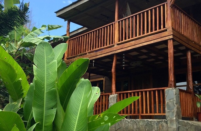 Stunning Artisan Home on Coffee Plantation with Exquisite View