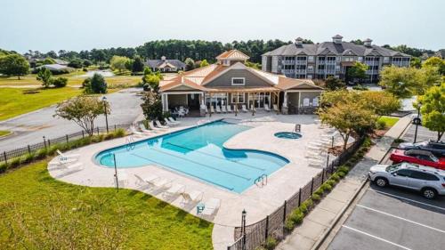 Stunning Crow Creek Golf Resort Condo