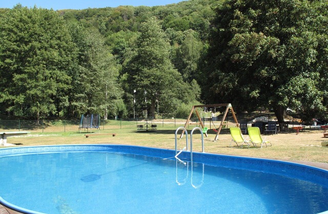 Stunning private villa with WIFI, pool, TV, patio, pets allowed, panoramic view and parking
