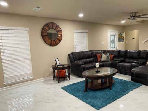 Stunning Family Home in North Houston! - Briar Creek