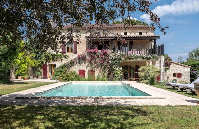 Stunning family house in the Lot with private saltwater pool and garden.