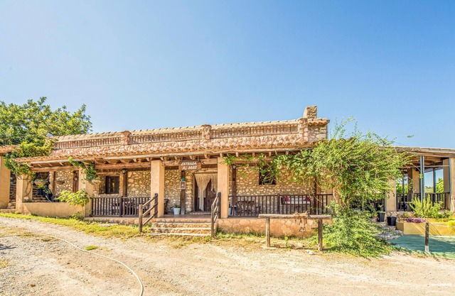Stunning home in Les Coves de Vinromá