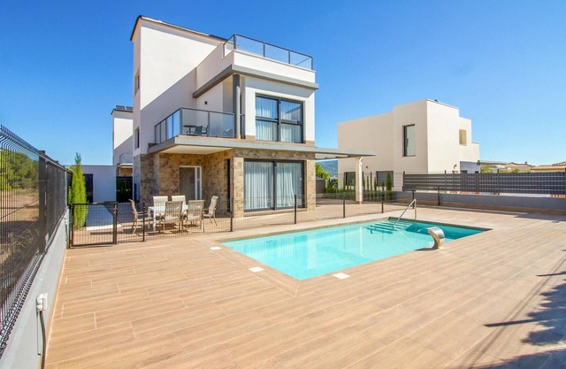 Stunning home in Castalla with WiFi
