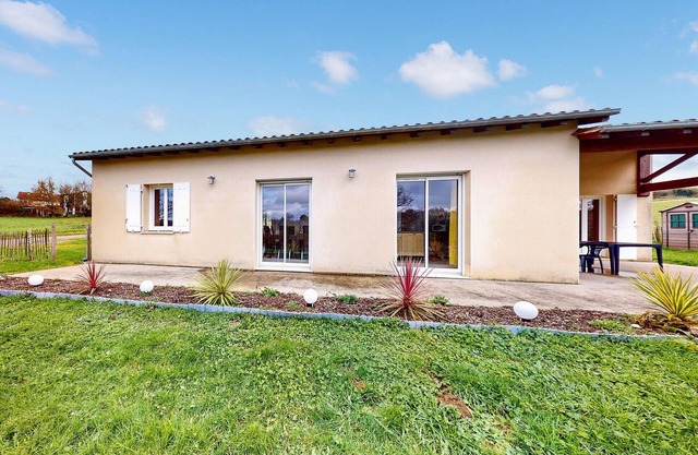 Stunning home in Bussière-Badil