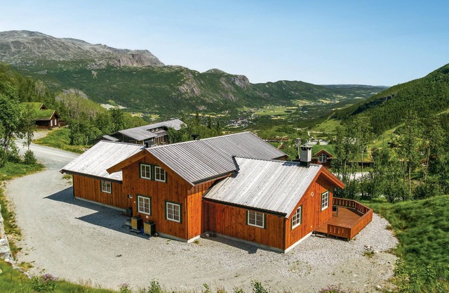 Stunning home in Hemsedal with sauna