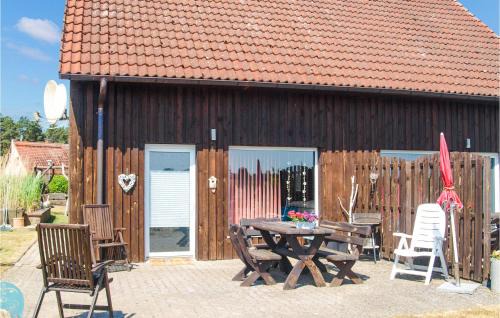 Stunning Home In Mirow Ot Qualzow