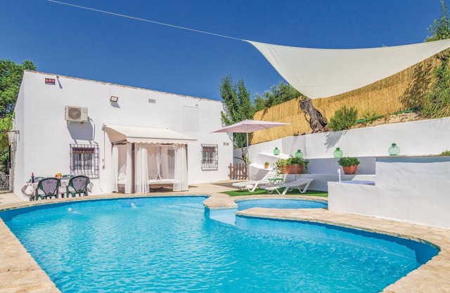 Stunning home in Rute