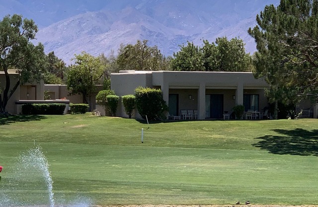 Stunning lake, golf course and Mountain View’s.
