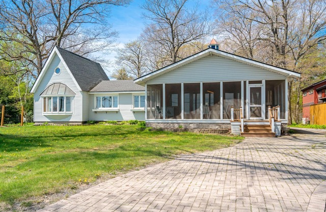 Stunning Lake Views on shores of Lake Erie