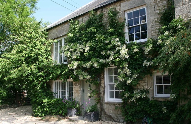 Stunning Loft Apartment In The Golden Valley, Cotswolds