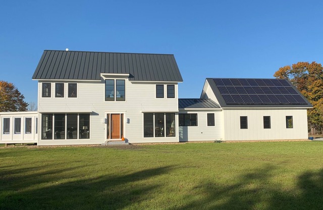 Stunning Luxury Berkshire Home with Pool