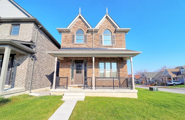 Stunning luxury home | Sleeps 8 | Premium location