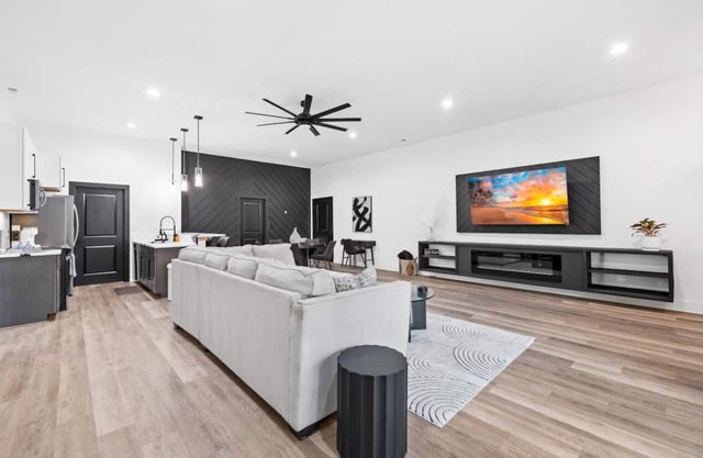Stunning Modern Lower Level Apartment Charlotte