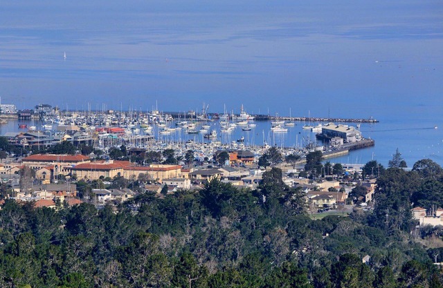 Stunning Monterey Bay Harbor View at your Fingertips 3 bedrooms 3 baths