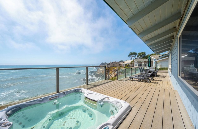 Stunning, Ocean-Front Home in Seaclift Estates in Cambria! Perfection!