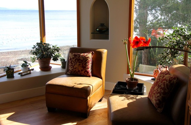 Stunning Ocean View from Your Private Hot Tub, Qualicum Bay