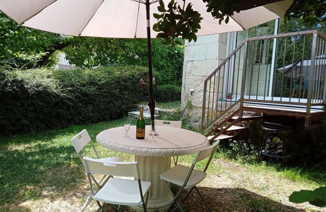 Stunning private villa for 3 people with WIFI, TV and pets allowed