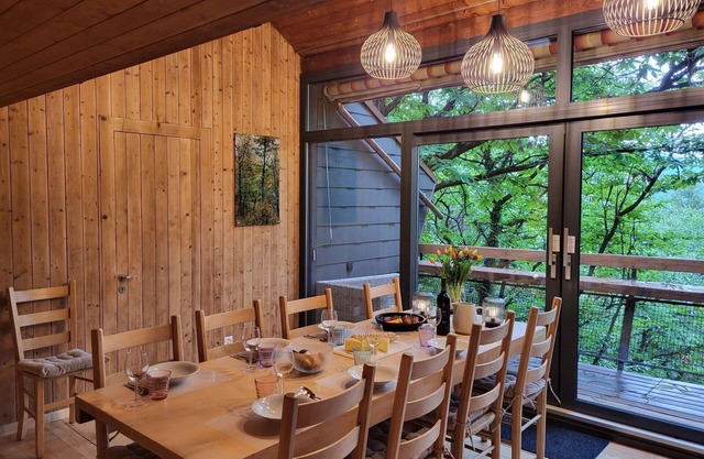 Stunning private villa for 6 people with WIFI, TV, balcony and parking