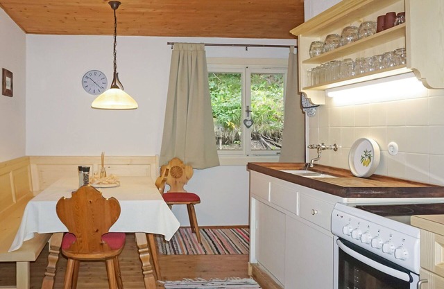 Stunning private villa for 7 guests with TV and patio