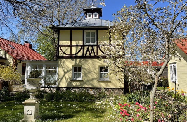Stunning private villa for 4 people with WIFI, TV, terrace, pets allowed and parking