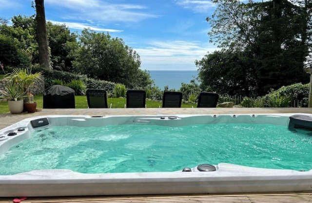 Stunning property with sea views and swimspa