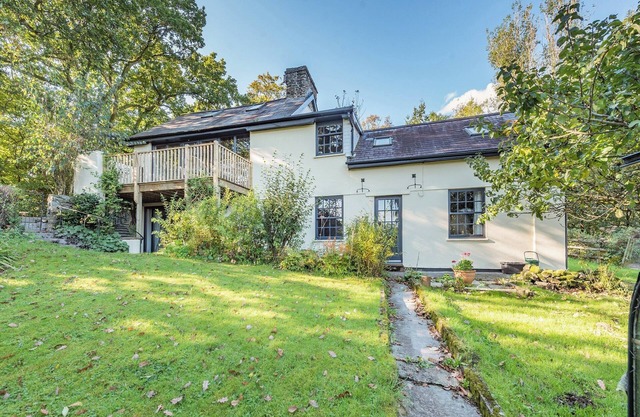 Stunning property just a few minutes drive from Llandeilo, perfect for exploring this great area.