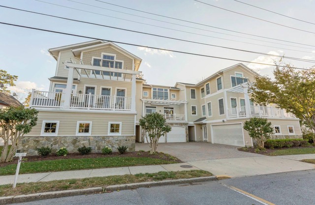 Stunning Rehoboth Beach Getaway – Walk to Beach, Shops, & Dining!