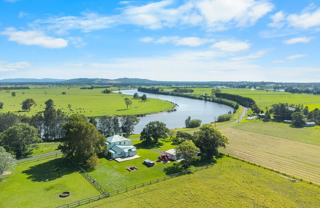 Stunning River View Estate