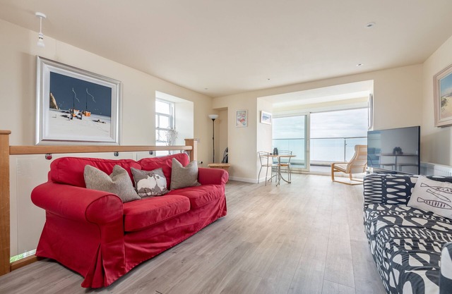 Stunning Shore Front house in historic Cellardyke