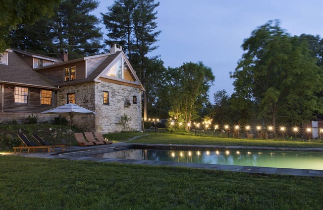 Stunning Stone House with seasonable Saltwater Pool+Barrel Sauna